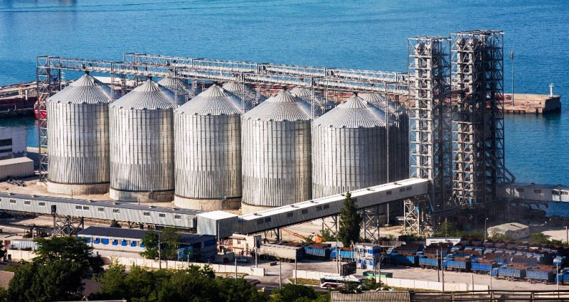 Агрофуд терминал астрахань. Агрофуд терминал астрахань. Зерновой терминал в астраханском порту. Азово-донской зерновой терминал. Астраханский зерновой терминал.